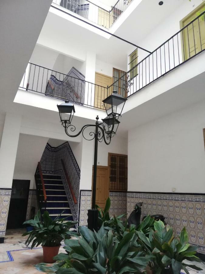 Hispalis Puerta Carmona إشبيلية المظهر الخارجي الصورة